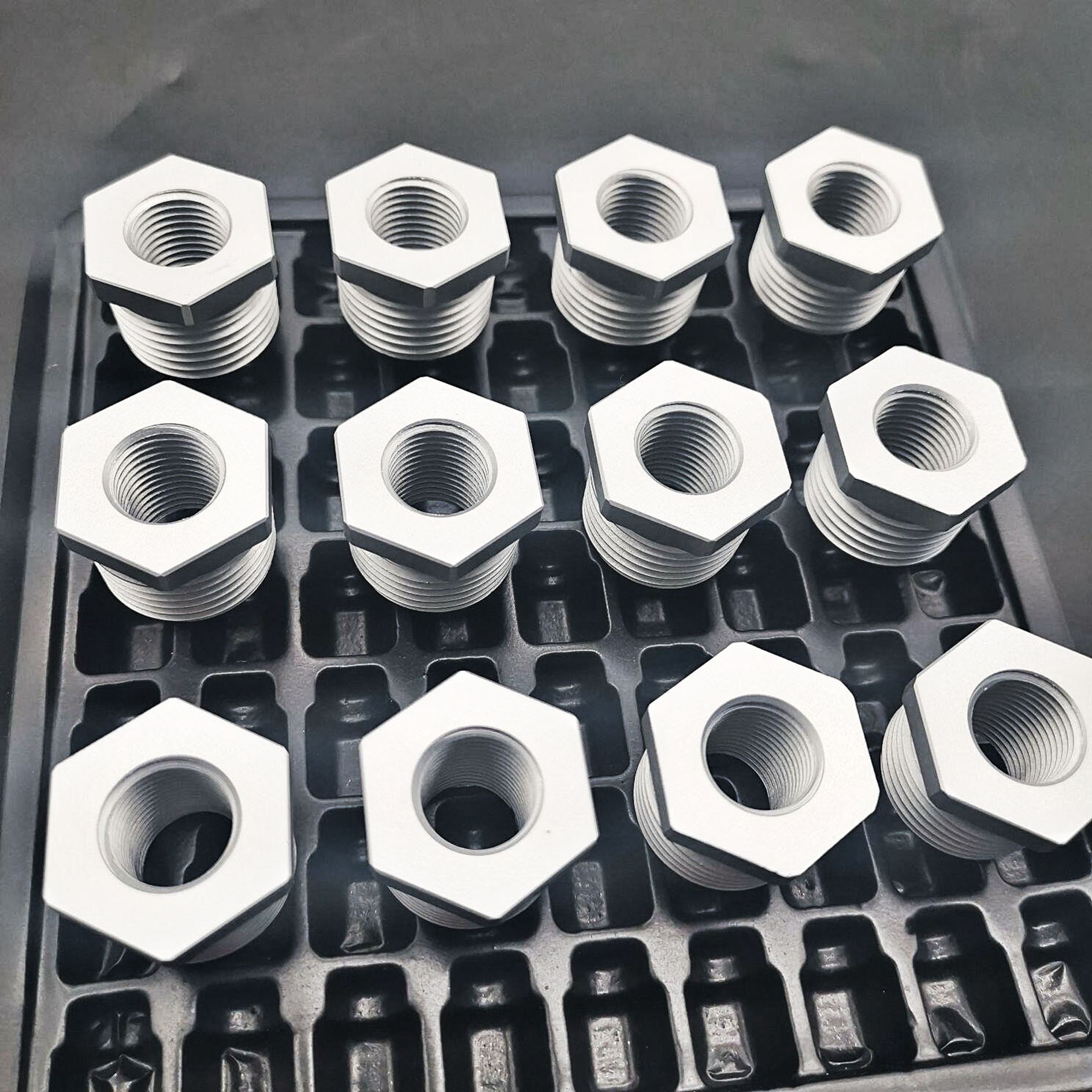 Precision machinery hardware custom processing/aluminum parts processing/hardware processing/threaded adapters